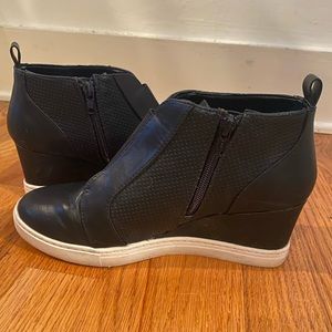 Black faux leather A New Day size 7.5 wedge sneakers